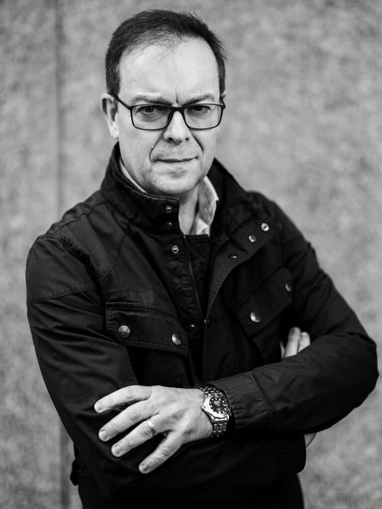 Javier Sierra libros orden de lectura: Guía completa para disfrutar de su obra